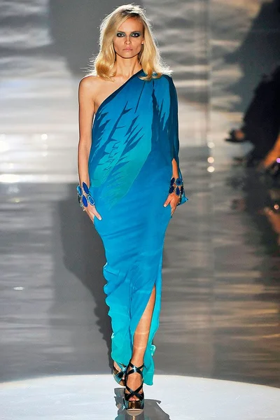 Look 38